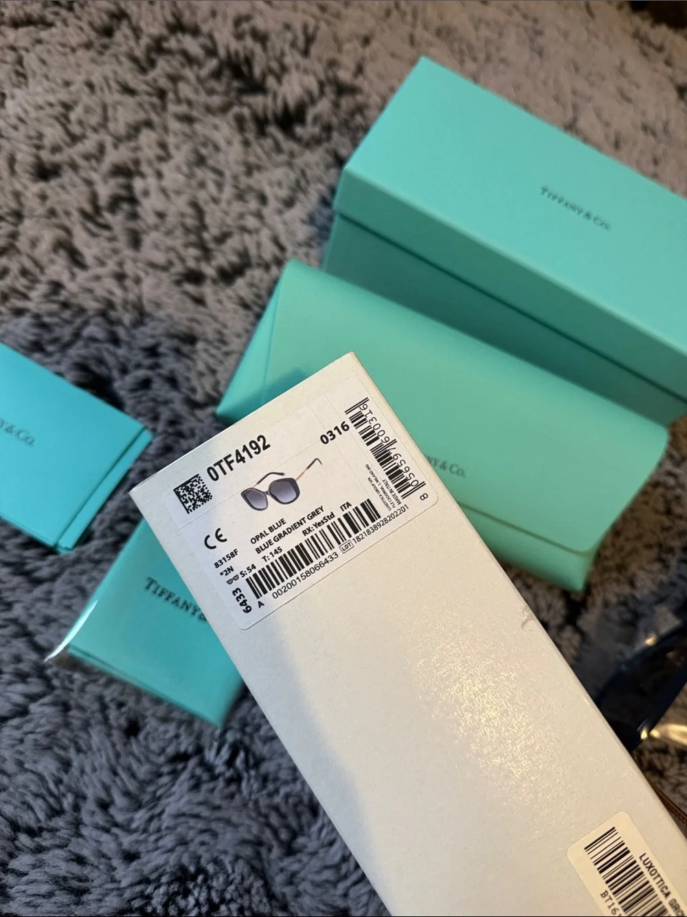 NWT Authentic Tiffany & Co. Women's Blue Gradient Oversized Sunglasses